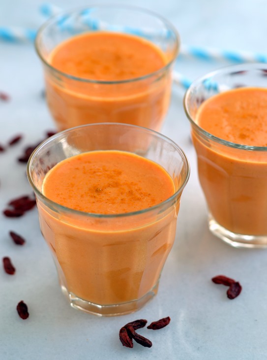 Goji Smoothie: Orange Turmeric Immunity Booster