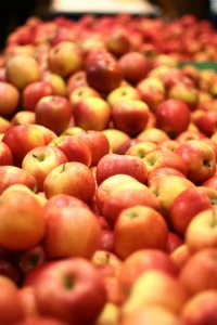 pile of fresh delicious healthy red apples